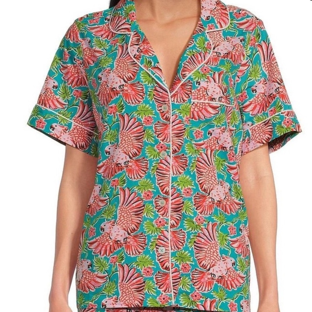 Print‎ Fresh Playful Parrot Printed Pajama Top